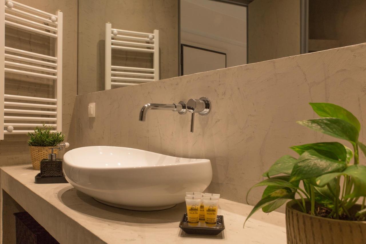Luxury Apt With Parking-Living Stone Silver Atenas Exterior foto